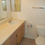 Huntington Townhomes Apartments Washroom